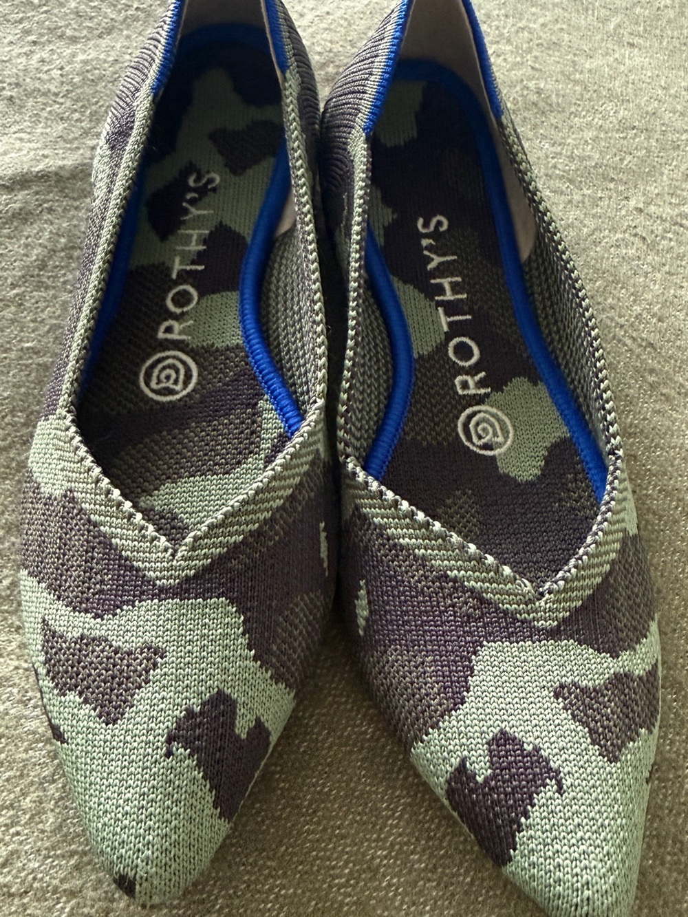 Rothy's Pointed Toe Flats in Olive Green Camo 6.5